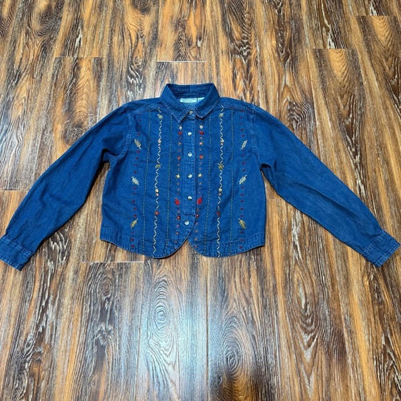 Women's Size PM Embroidered Denim Shirt Jacket Cardigan Victoria Jones Fall M - Picture 1 of 5